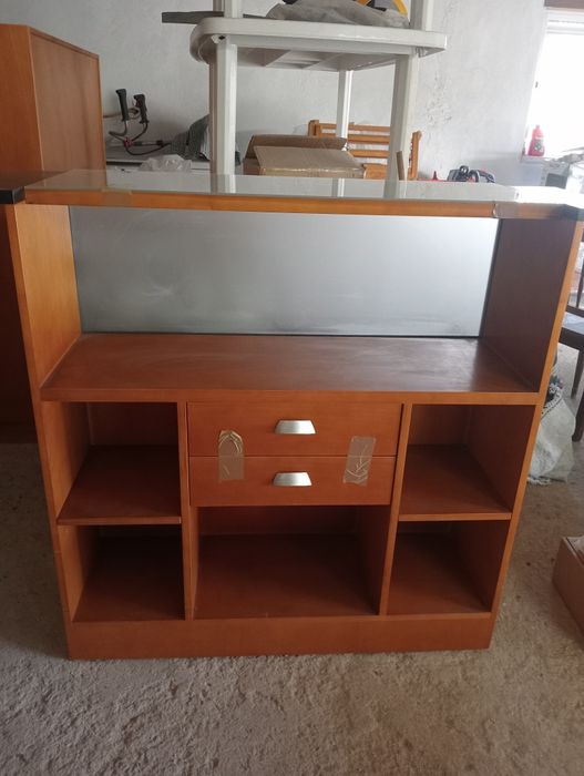 Bar composto por 3 móveis