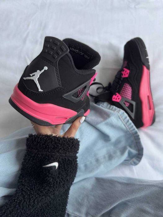 Женские кроссовки Nike Jordan 4 "Retro Neon Pink" Размеры 36-41