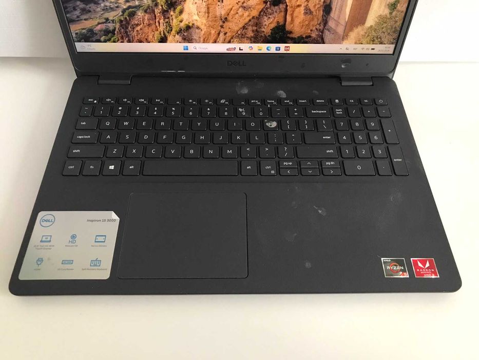 Ноутбук DELL Inspiron 3505 (Ryzen 5 3450U / 16GB / SSD 512GB / 1920x1080 IPS Touch) б/в
