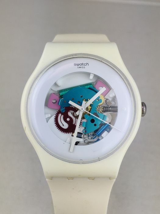 Годинник швейцарський SWATCH