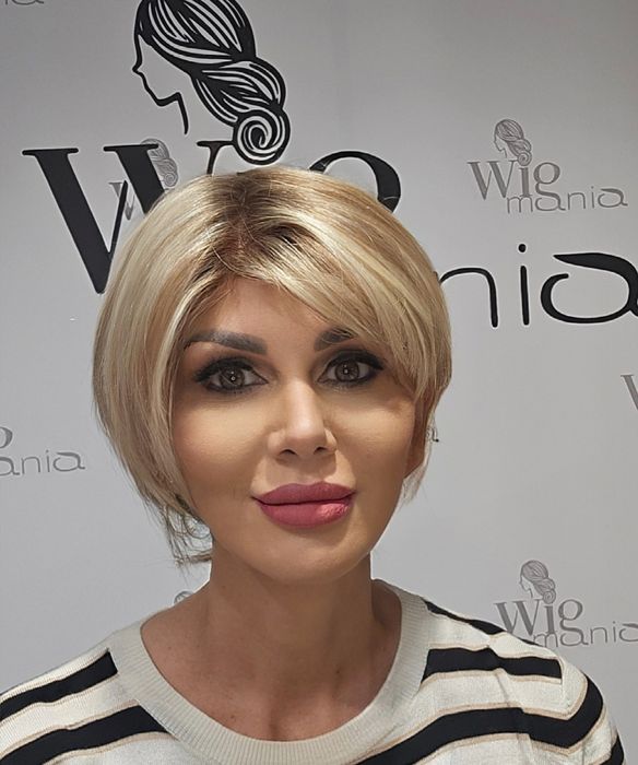 Peruka naturalna blond pasemka