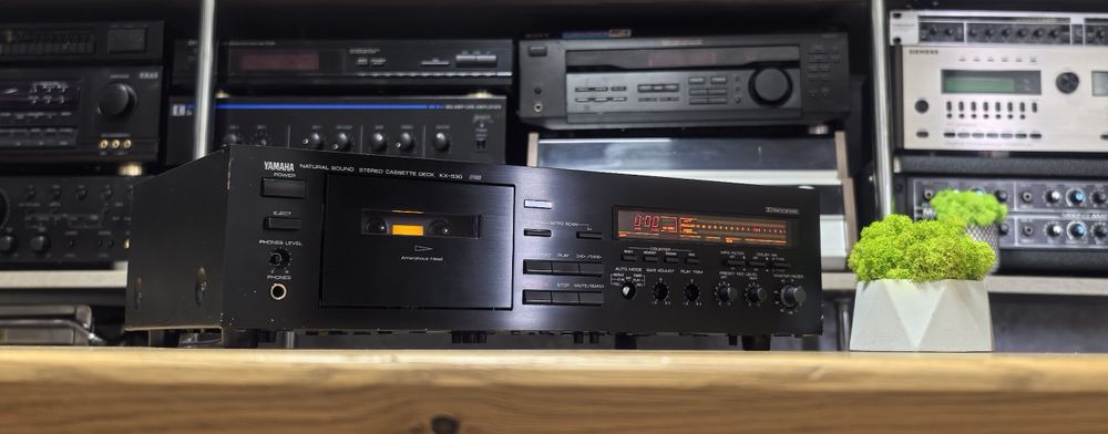 Касетний програвач Yamaha KX-530