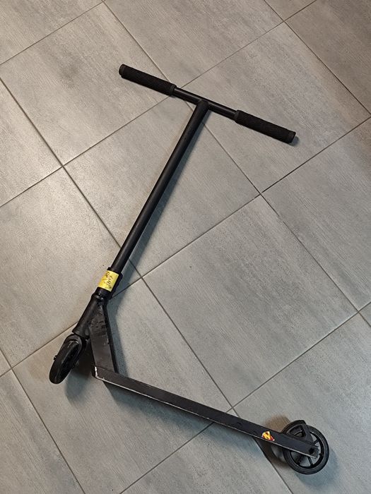 Hulajnoga native stem