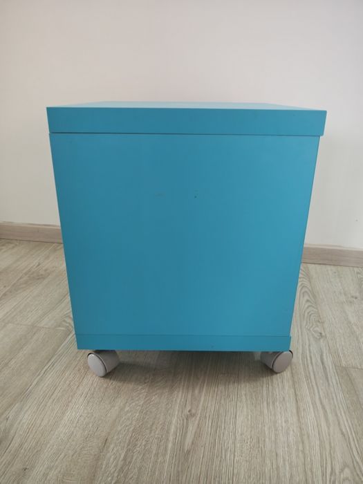 Mesa cabeceira infantil
