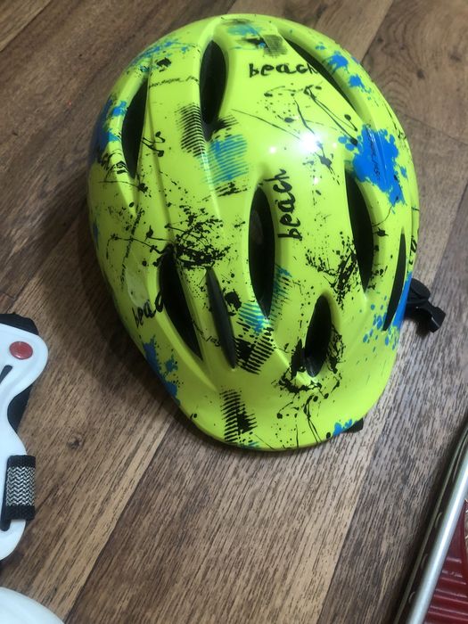 Лот игрушки , мяч, теннис, шлем