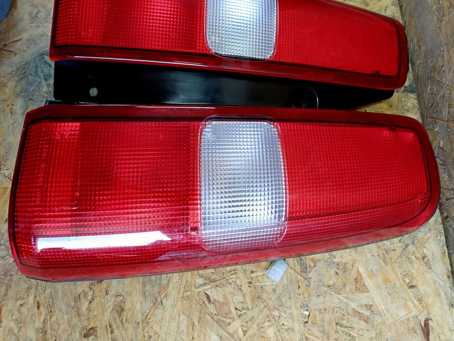 Suzuki Jimny 1 lampa tył tylna prawa lewa oryginał demontaż UK