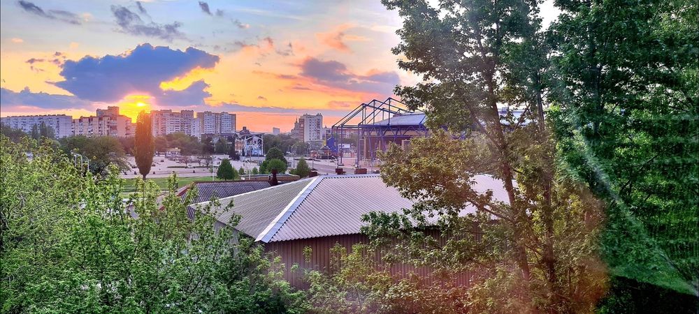 Чудові апартаменти біля стадіону Металіст . Новобудова.