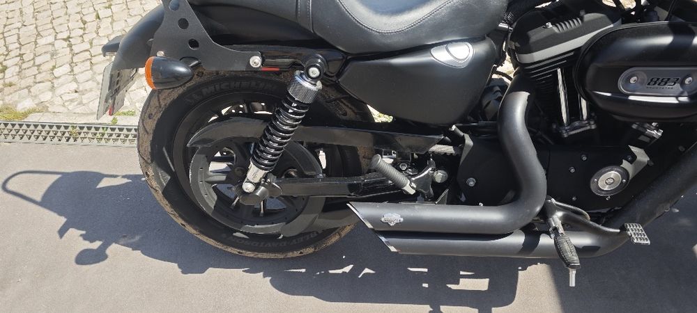 Vendo Harley Davidson XL 883N Iron