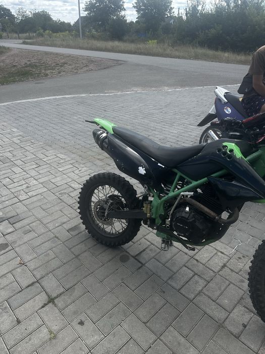 Продам мотоцик скай байк 200