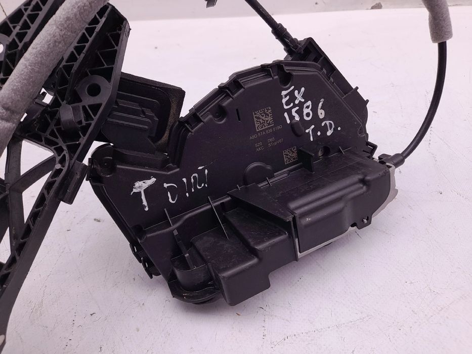 Fechadura / fecho porta trás direito AUDI A1 Sportback (GBA)