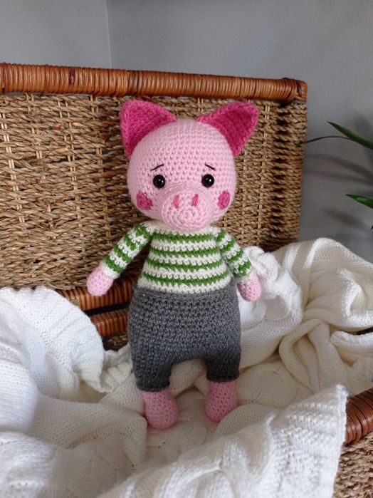 Szydełkowany miś, świnka, rękodzieło, miś na szydełku