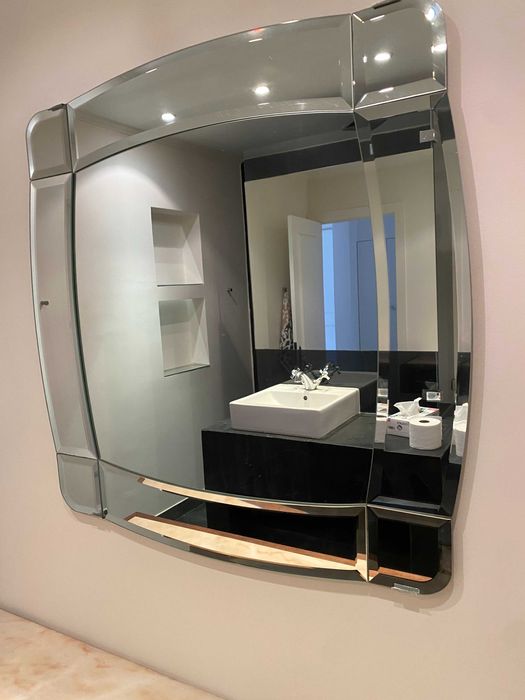 Espelho com lindo acabamento biselado