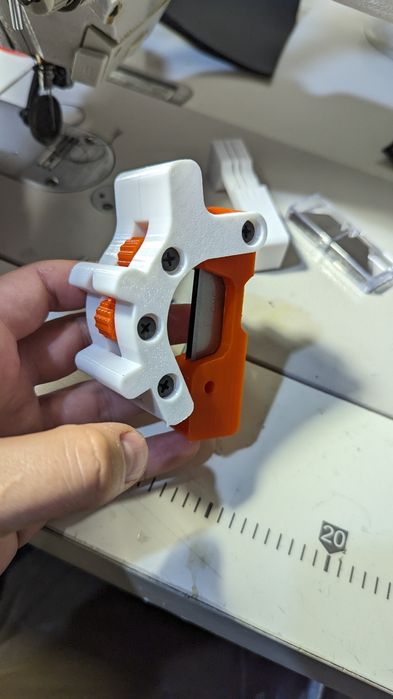 Канавкоріз для керма (канавкорез) для перетяжки керма