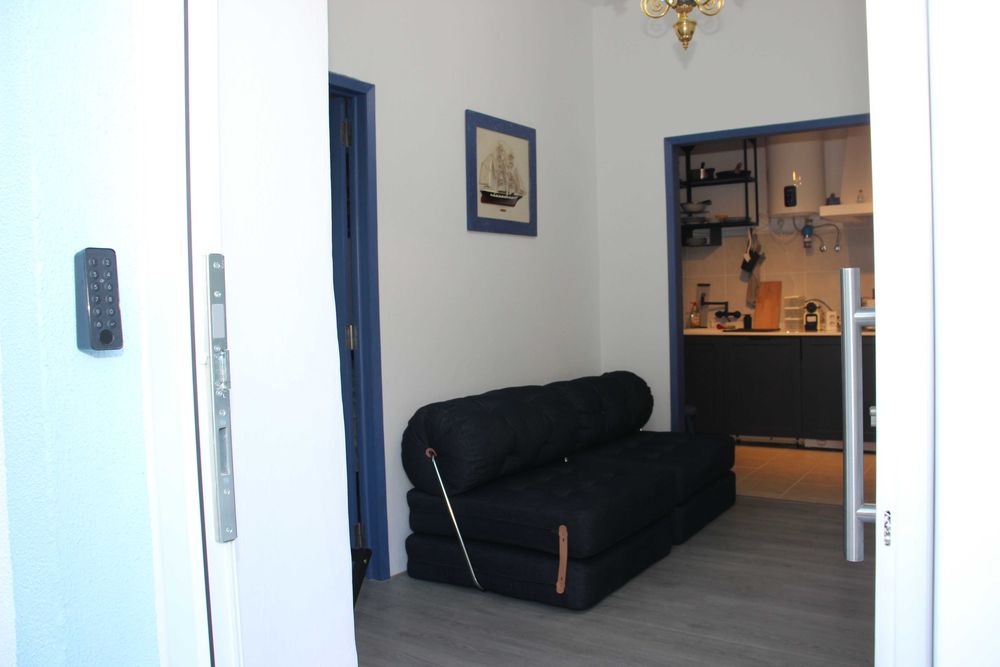 Tudo Incluído!  Disponível a partir de Novembro!  T1 no Centro de Alenquer (a 35 min de Lisboa) – Média Duração