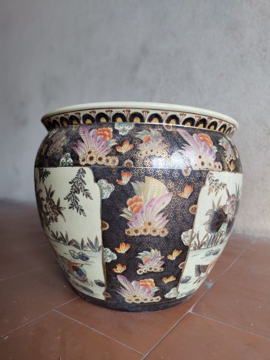 Vaso Grande de Porcelana Estilo Satsuma