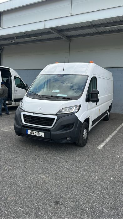 Serviço de Transporte Privado e Entregas.