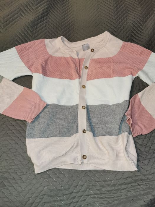 Sweter r128.,sukienka nowa gratis.