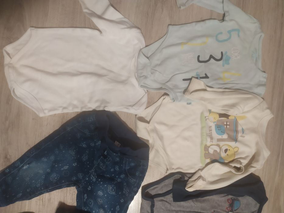Zestaw ubrań dla chłopca 74
