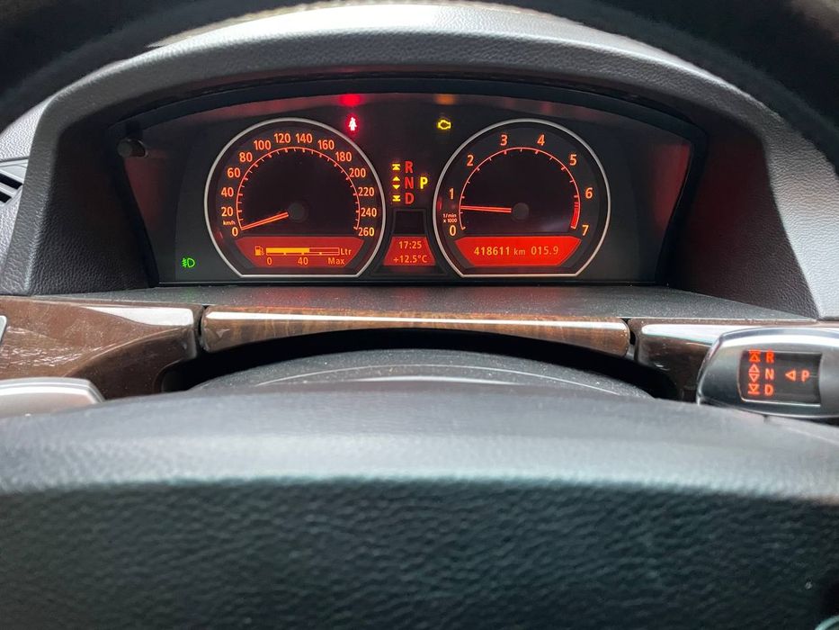 BMW 730i 2003рік газ/бензин