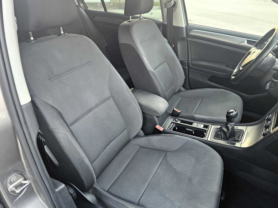 VW Golf 1.6 Tdi 110cv