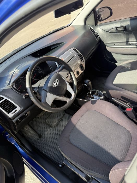 Huyndai i20 авто