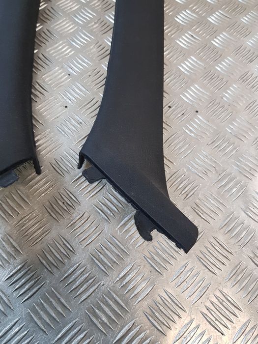 Osłona Słupka Czarna Przód Prawa 7058332  + Lewa 7058331 Bmw E90