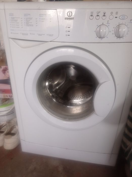 Пральна машина Indesit