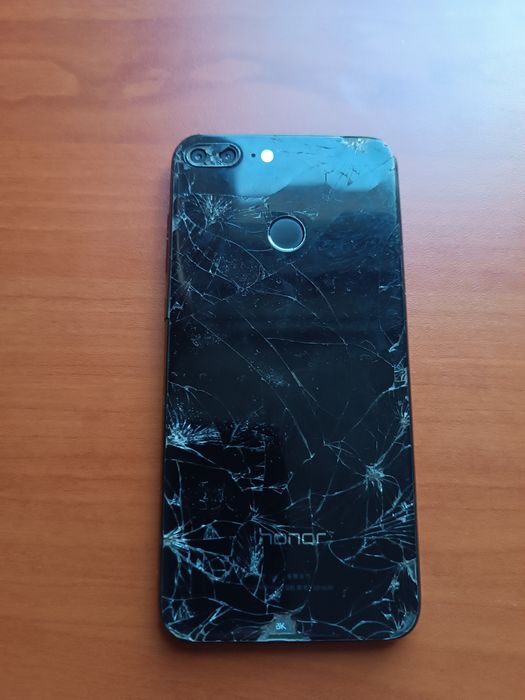 смартфон Honor 9 Lite