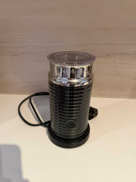 Copo Vaporizdor de Leite Aeroccino 3 Nespresso