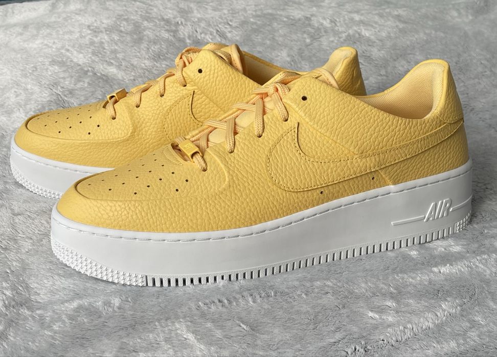 Nike AIR FORCE 1 AR5339-700 орігінал