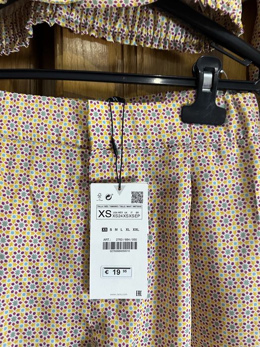 Conjunto acetinado ZARA - Novo