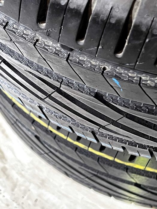 Pneus Uniroyal RainSport 5 - 215/45/17 - Como NOVOS