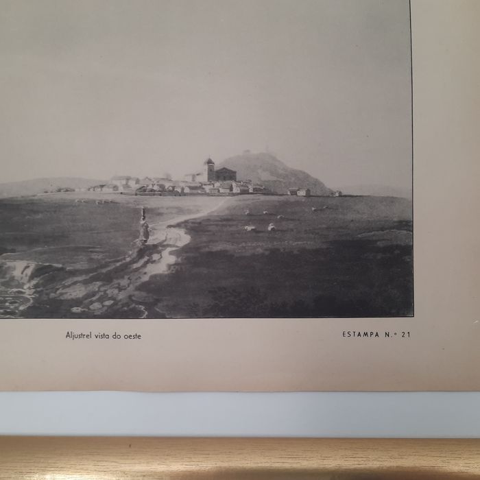 Gravura de Aljustrel em moldura dourada