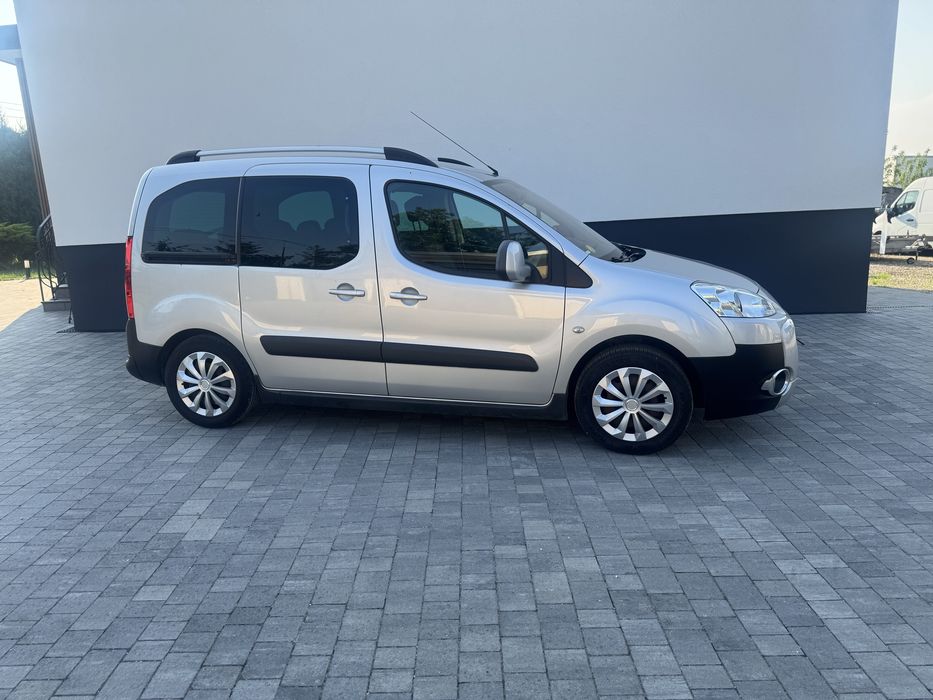 Peugeot Partner 1.6 Benzyna 109 km Multispace 7 osobowy