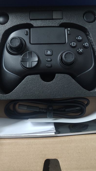 Gamepad  Razer Wolverine V2 Pro PS4 PS5 PC wireless