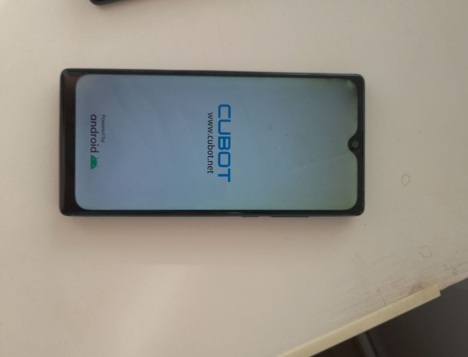 2 телефона Cubot p40