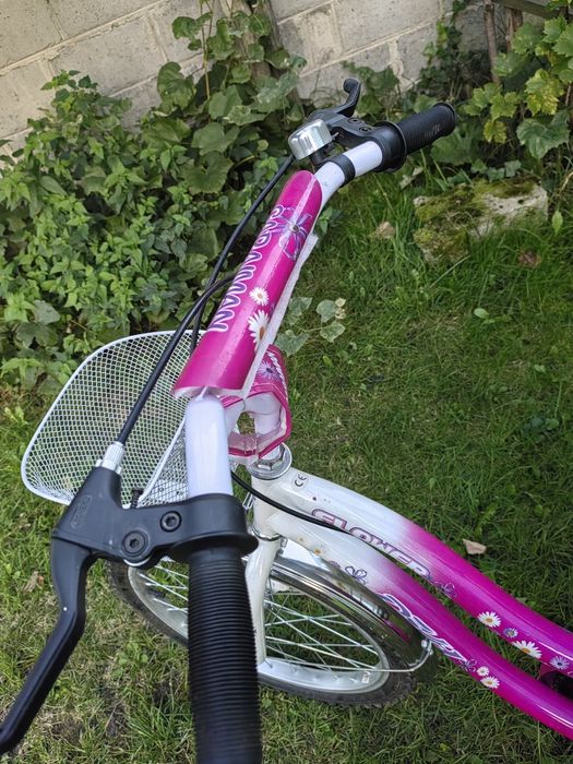 Fajny rowerek dla dziewczynki