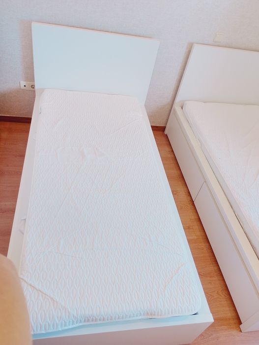 Vendo cama IKEA impecáveis
