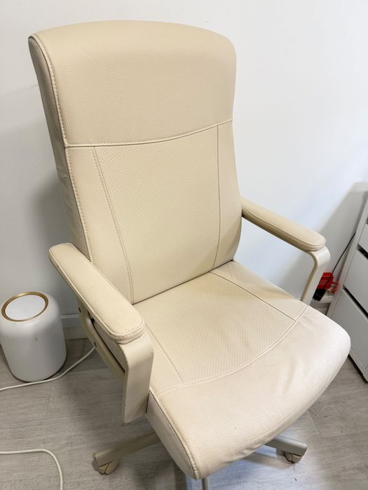 Cadeira ikea bom estado