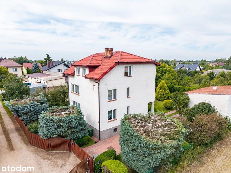 Przestronny | Schludny|7pok. 170m2 | + 76m2  Budynek Gospodarczy