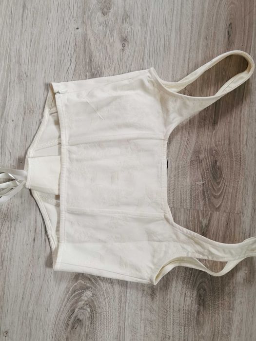 Top z metką, Stradivarius