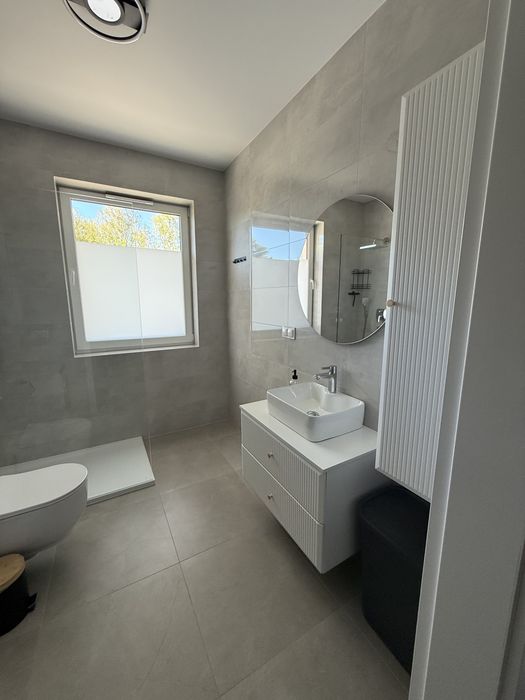 Nowoczesny dom 65 m² + poddasze 36,92 m² Ruda Pabianicka wysoki standard ogródek i parking – pohled 6