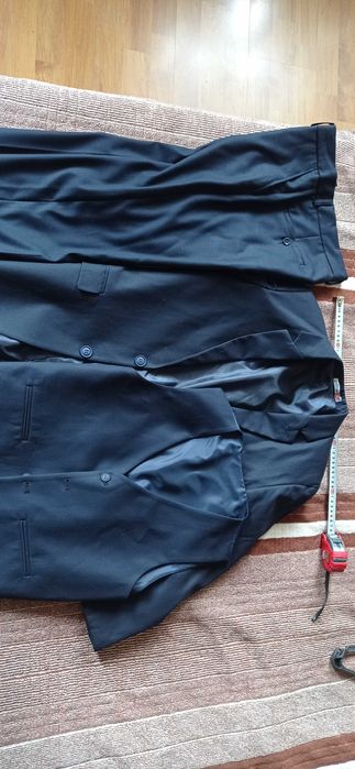 Шкільний костюм трійка (піджак, жилет, брюки) нахлопчика 7-9 років