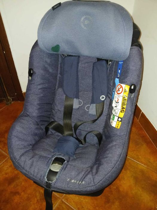 Cadeira auto rotativa Bebeconfort Axissfix