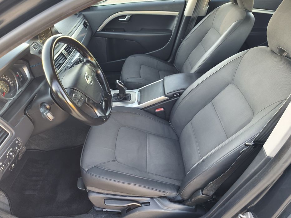 Volvo V70 1.6 D2 Auto GARANTIA 18MESES Troco  163€ Mês