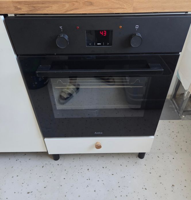 Piekarnik elektryczny Amica