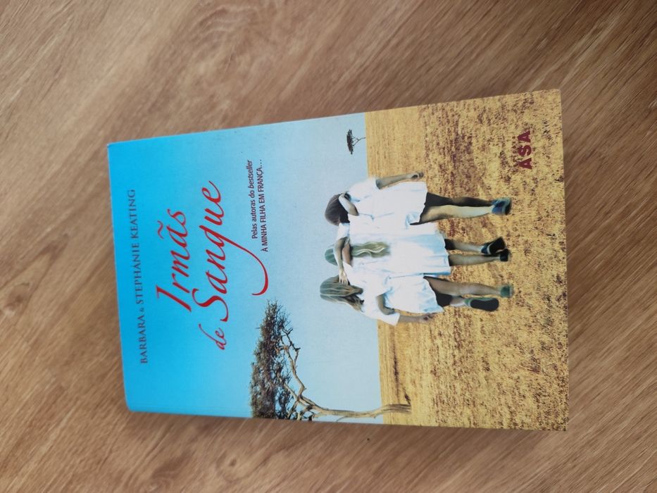 Irmãs de sangue de Barbara e Stephanie keating