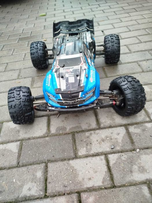Autko Arma Kraton 6s RC