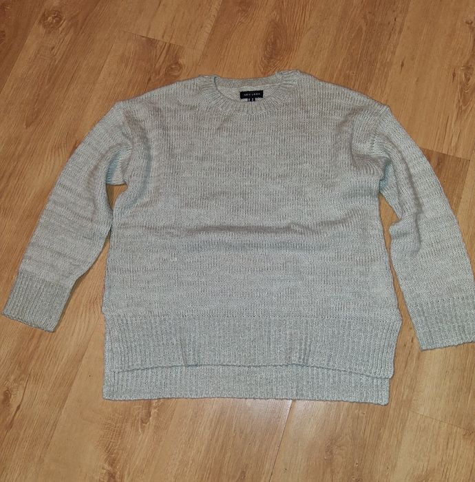 Sweterek damski od New Look 38-M, prosty fason ponadczasowy klasyk