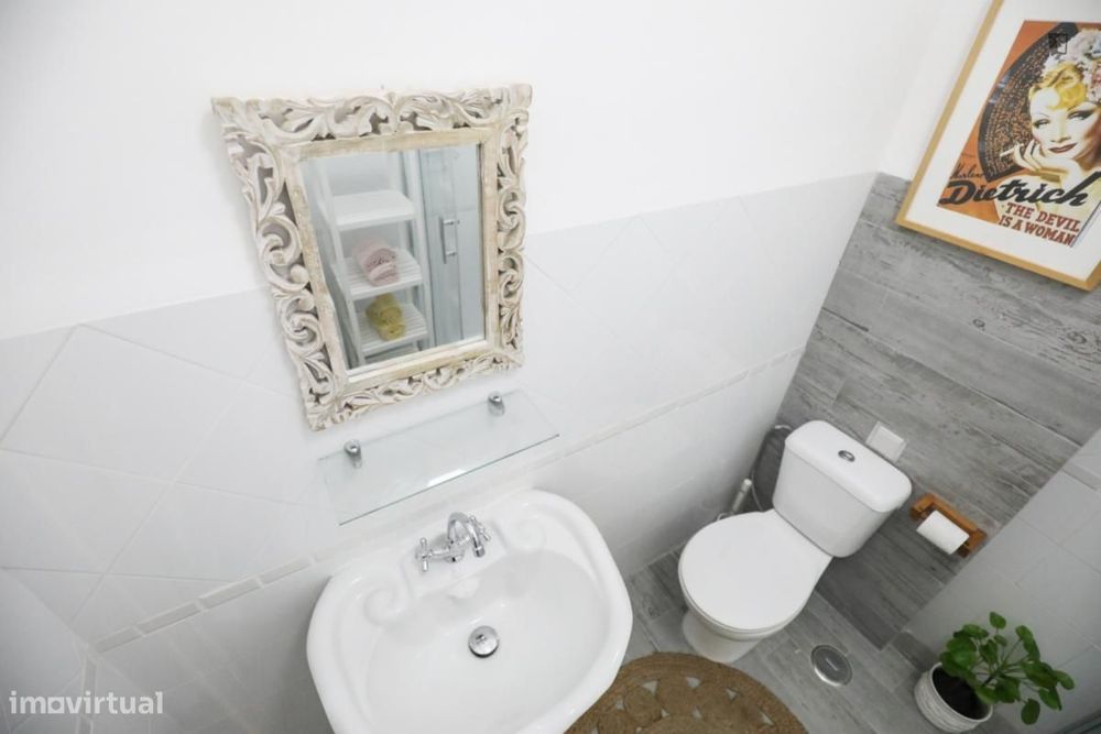 Quarto - localizado em Ajuda Lisbon